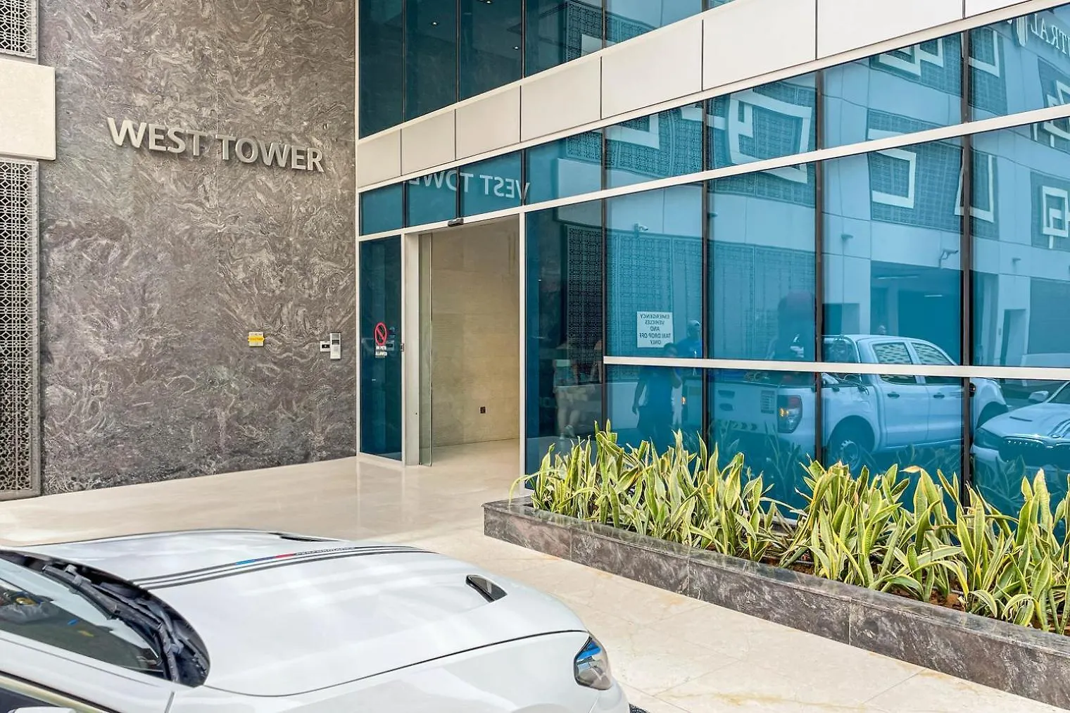 Blueground Marina Pool Gym Dxb-377 Apartment Dubai United Arab Emirates