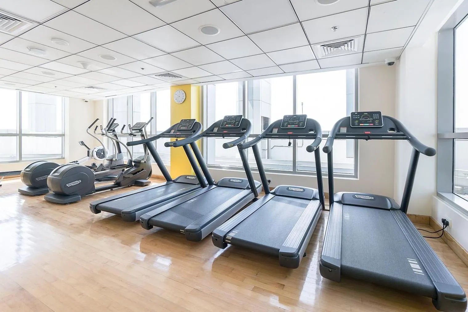 Blueground Marina Pool Gym Dxb-377 Apartment Dubai